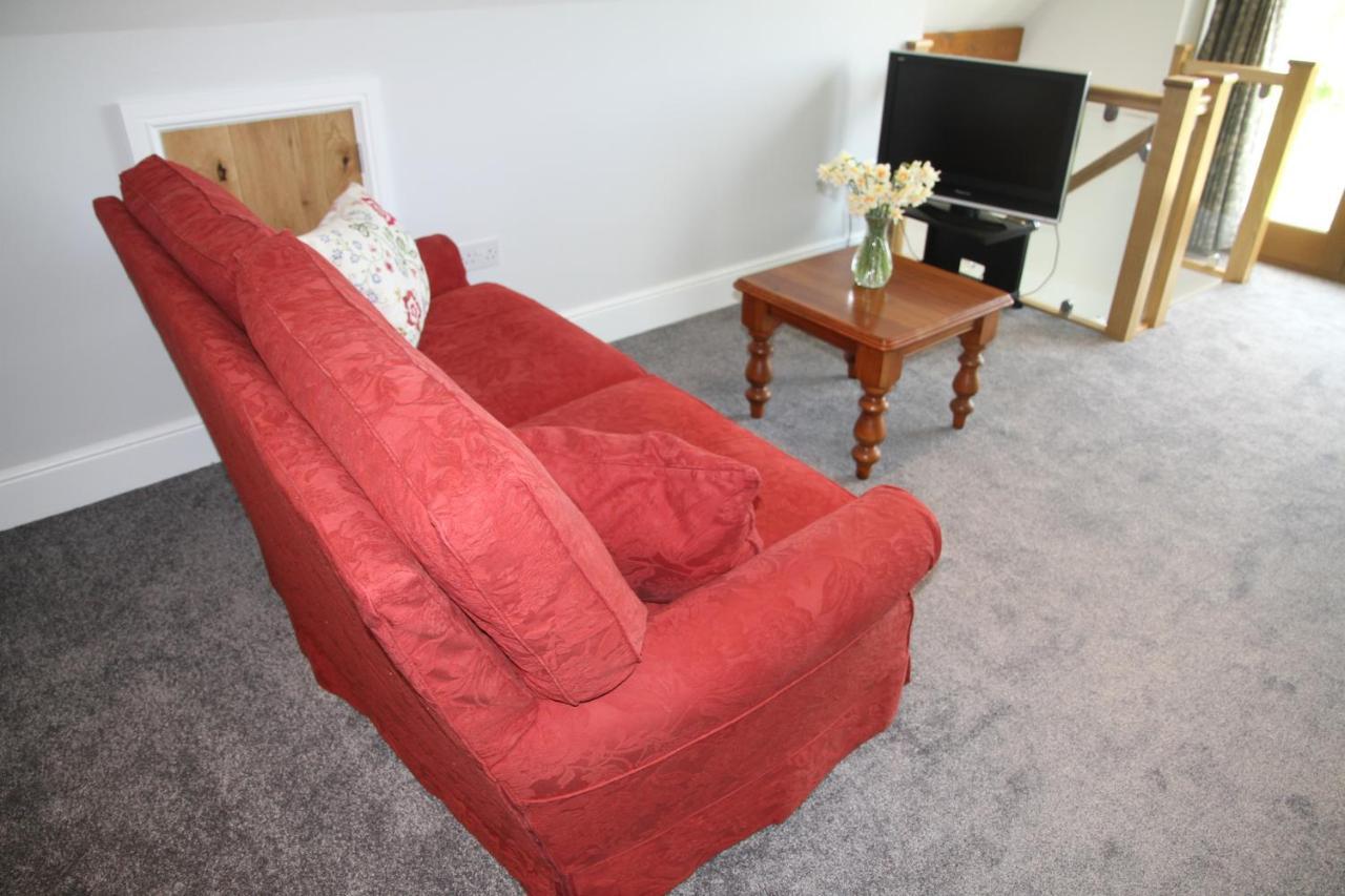 Superb Stokesby Barn Apartment - Norfolk Broads & Norwich Bagian luar foto